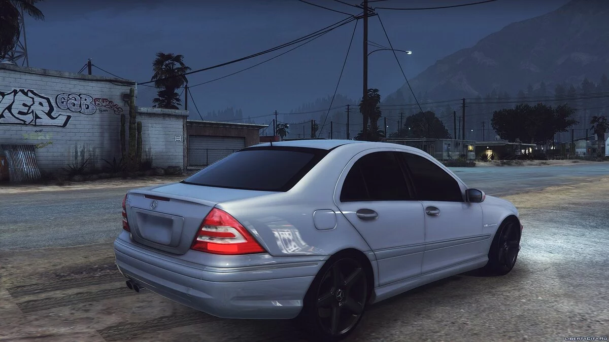 Mercedes-Benz C32 AMG W203 / GTA 5