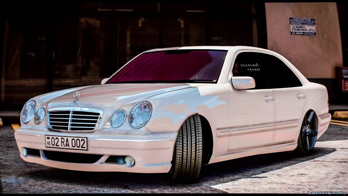 Mercedes-Benz E Class W210 v1.0.2245.0 / GTA 5