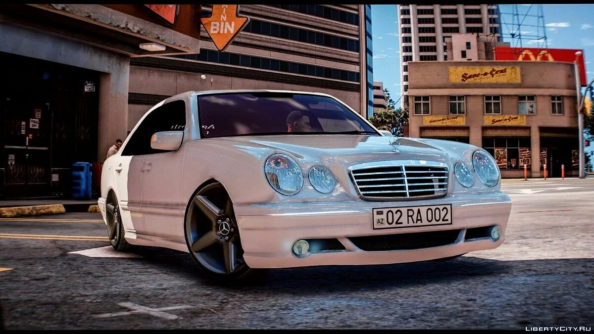 Mercedes-Benz E Class W210 v1.0.2245.0 / GTA 5
