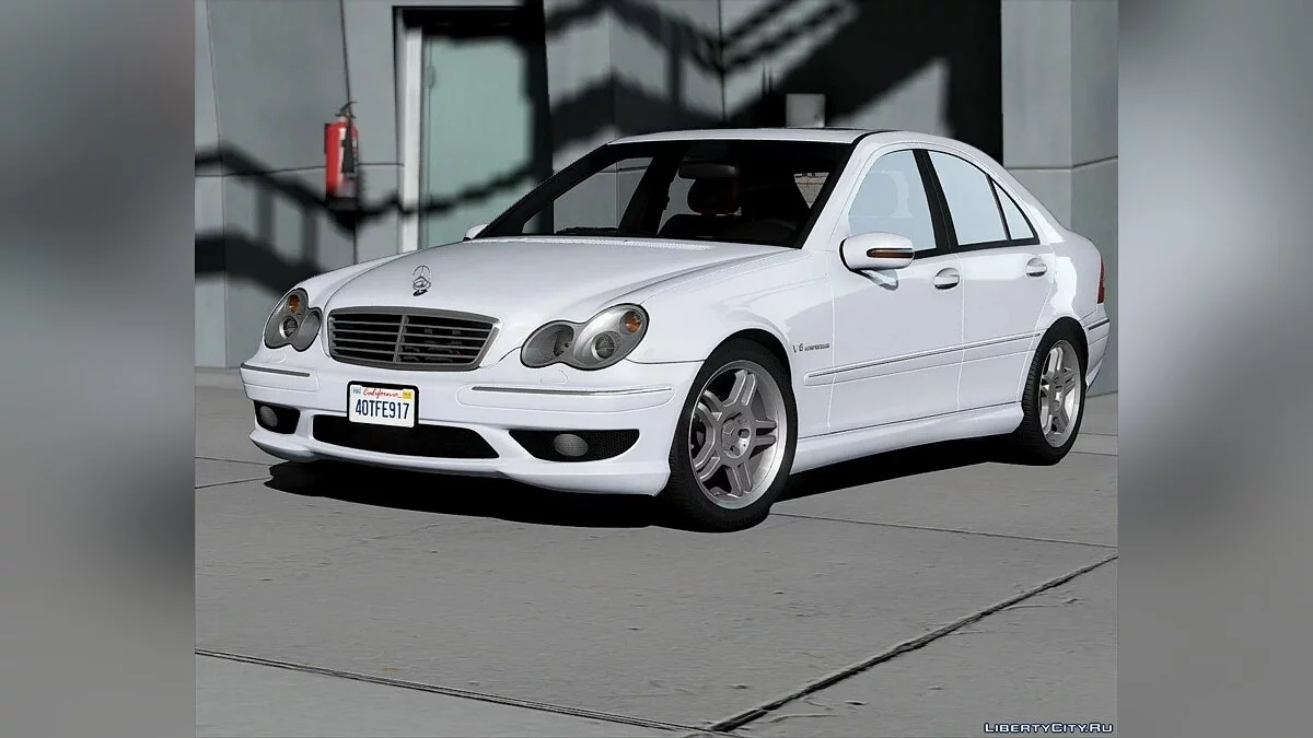 Mercedes-Benz C32 AMG 2004 v1.0 / GTA 5