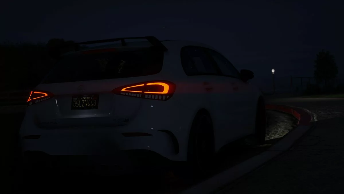 Mercedes Benz A45 AMG 2021 v1.2 / GTA 5