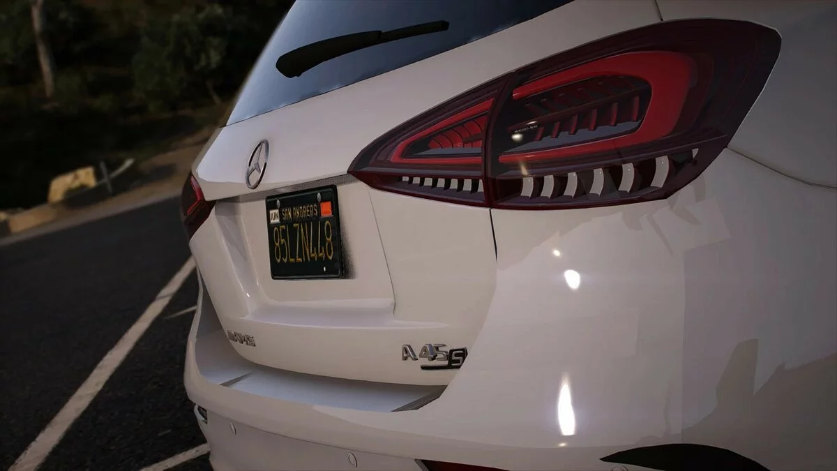 Mercedes Benz A45 AMG 2021 v1.2 / GTA 5