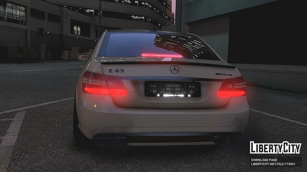 Mercedes-Benz E63 AMG W212 / GTA 5