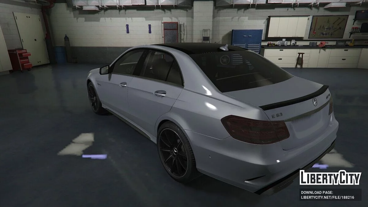 Mercedes-Benz E63 AMG / GTA 5