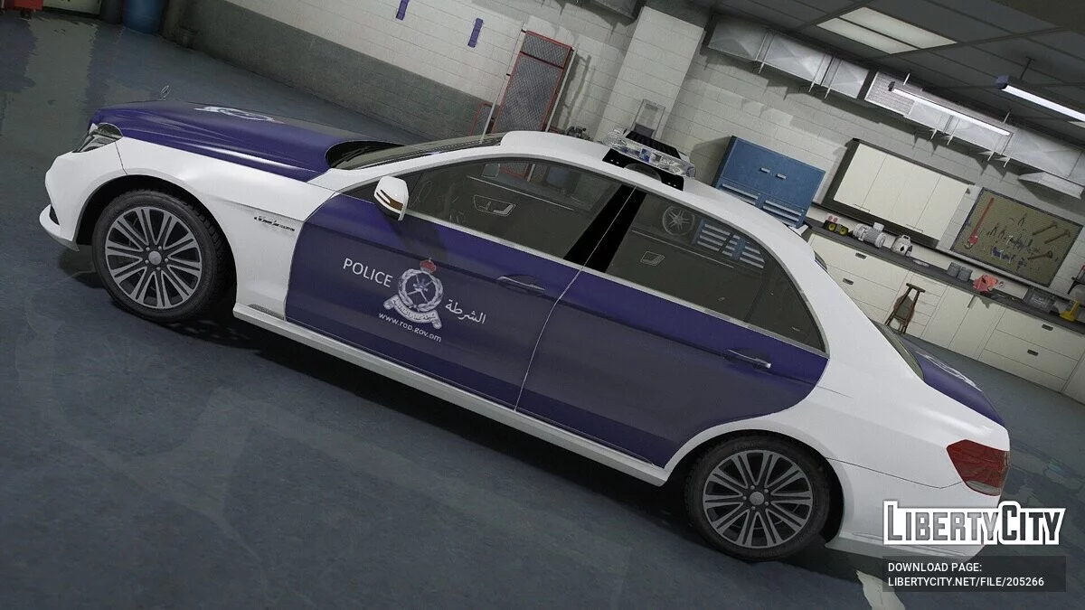 مرسيدس بنز E-Class شرطة عمان السلطانية 2014 v1.0 / جي تي أي 5