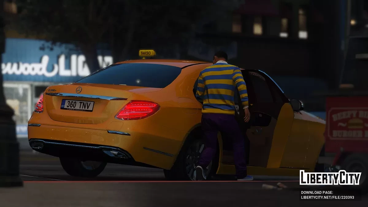2015 Mercedes-Benz E-Class Premium Taxi / جي تي أي 5