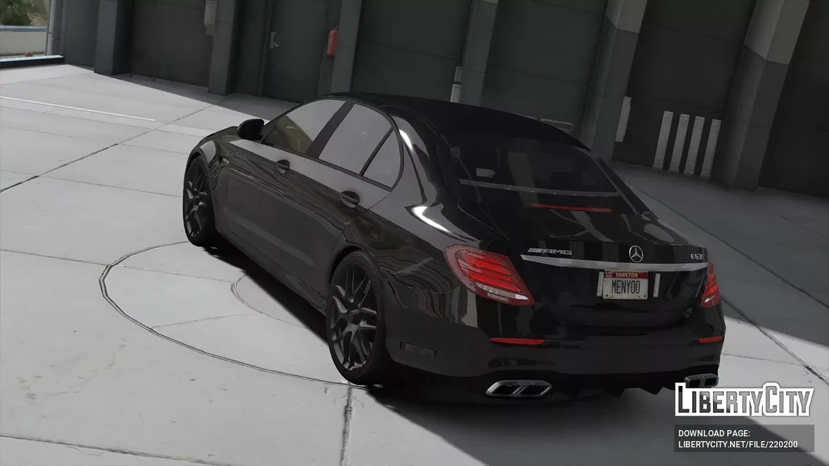Mercedes-Benz E63 Tanpa Tanda / GTA 5