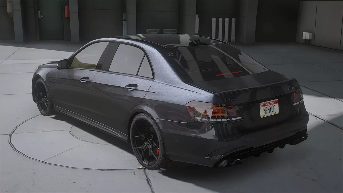 Mercedes-Benz E63 / GTA 5