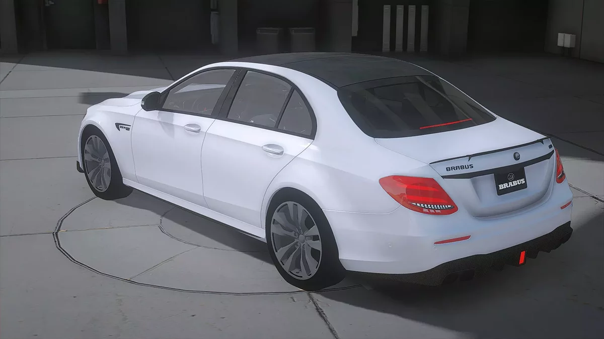 Mercedes-Benz E63s AMG W213 / GTA 5
