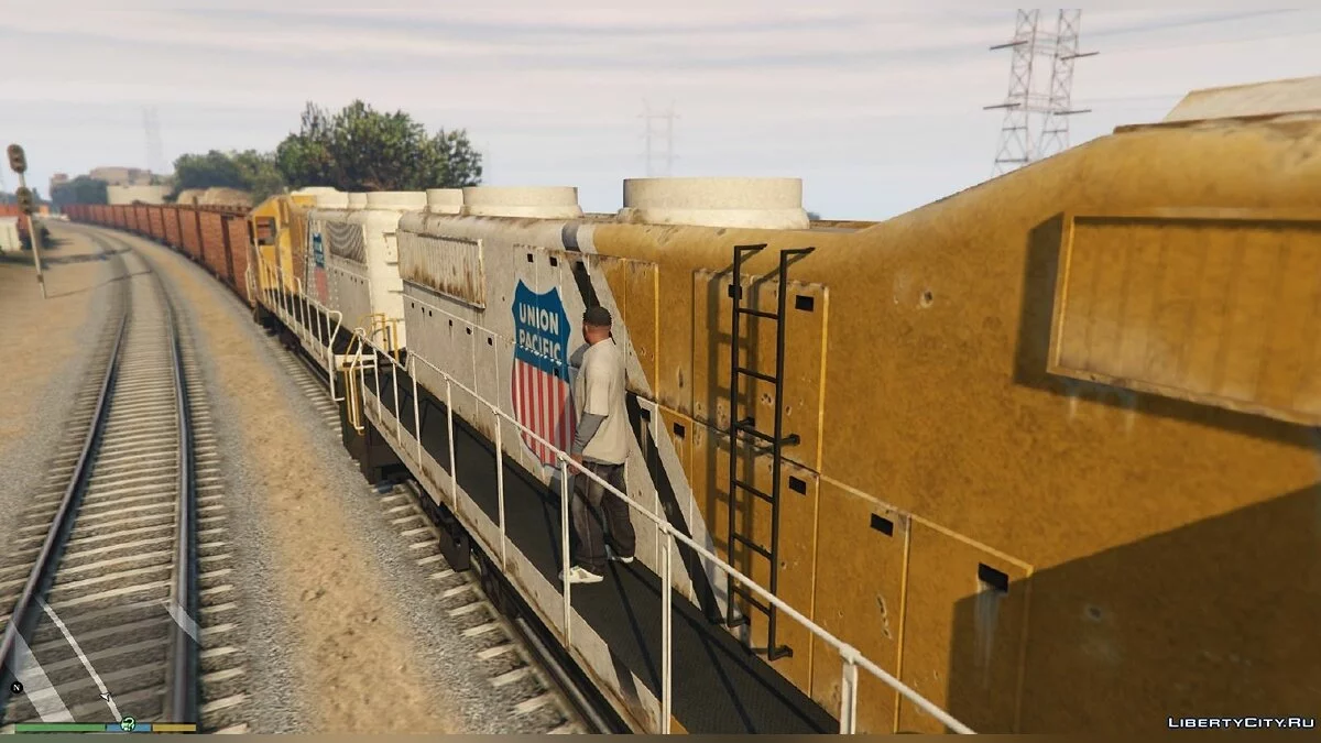 Improved freight train 1.1 / GTA 5