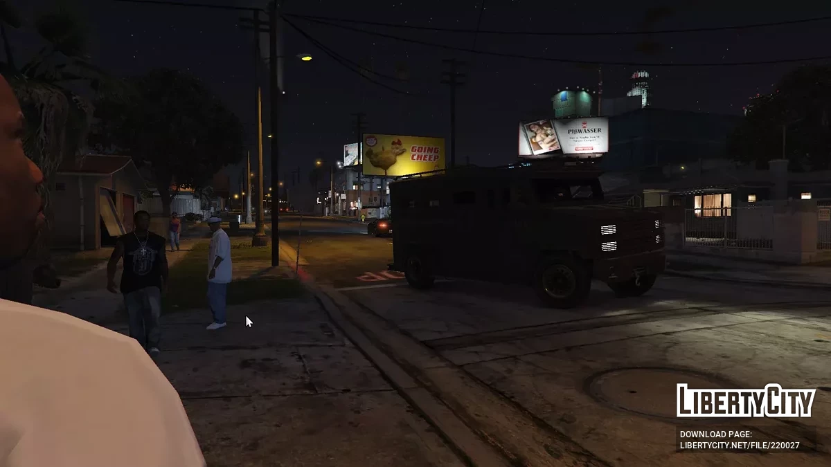 Densité réaliste du trafic et des piétons / GTA 5
