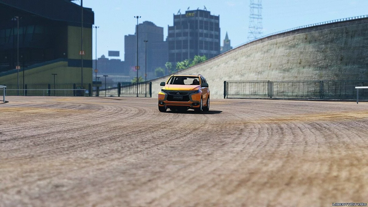 2017 Mitsubishi Pajero Sport / GTA 5
