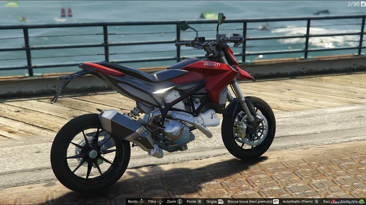 杜卡迪 Hypermotard 2013 / GTA 5