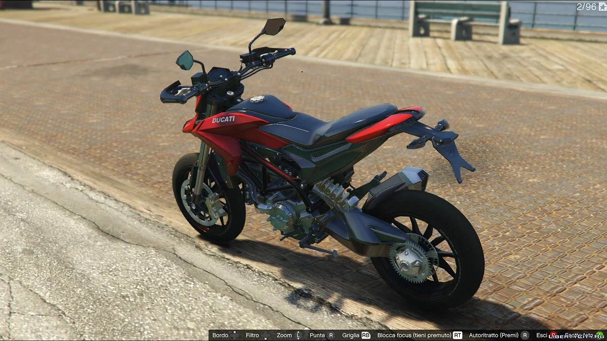 杜卡迪 Hypermotard 2013 / GTA 5