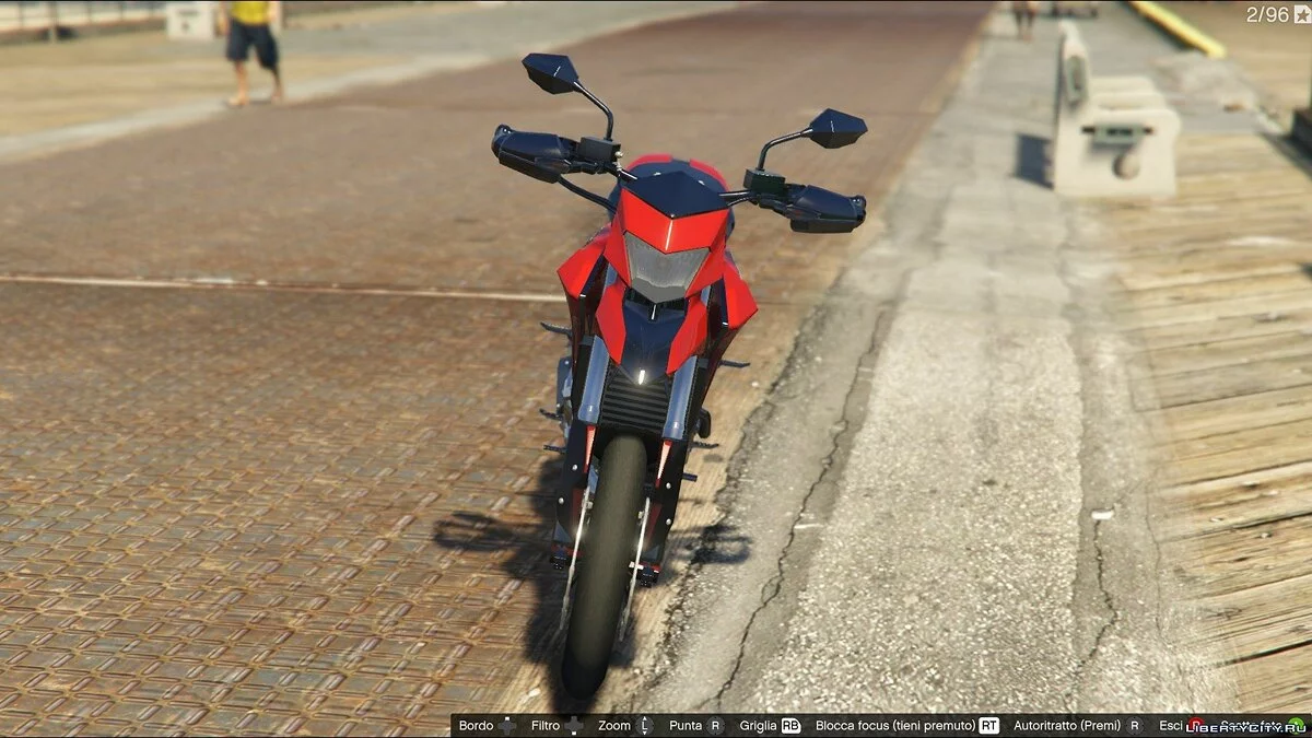 杜卡迪 Hypermotard 2013 / GTA 5