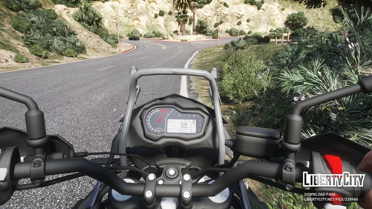 2022 بنلي TRK 502 X 1.0 / جي تي أي 5
