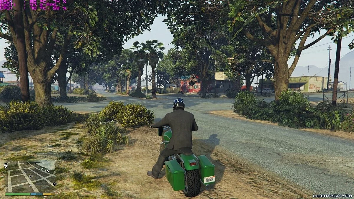 Больше деревьев и ламп на улицах v0.23 / GTA 5