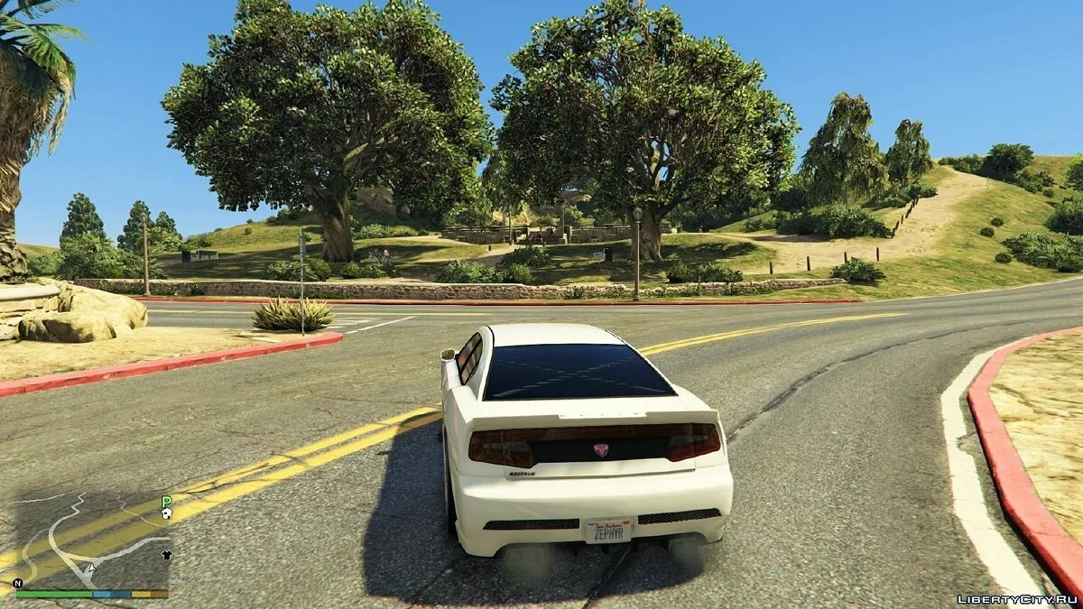 Больше деревьев и ламп на улицах v0.23 / GTA 5