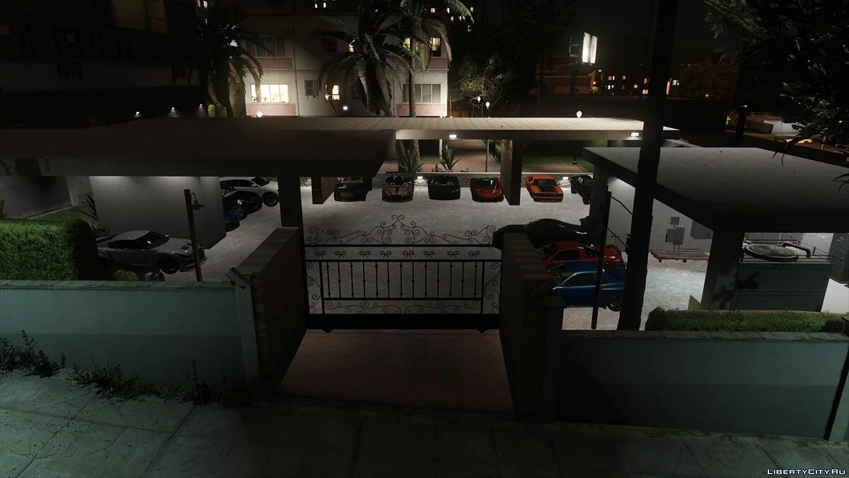Garage in Downtown Vinewood / GTA 5