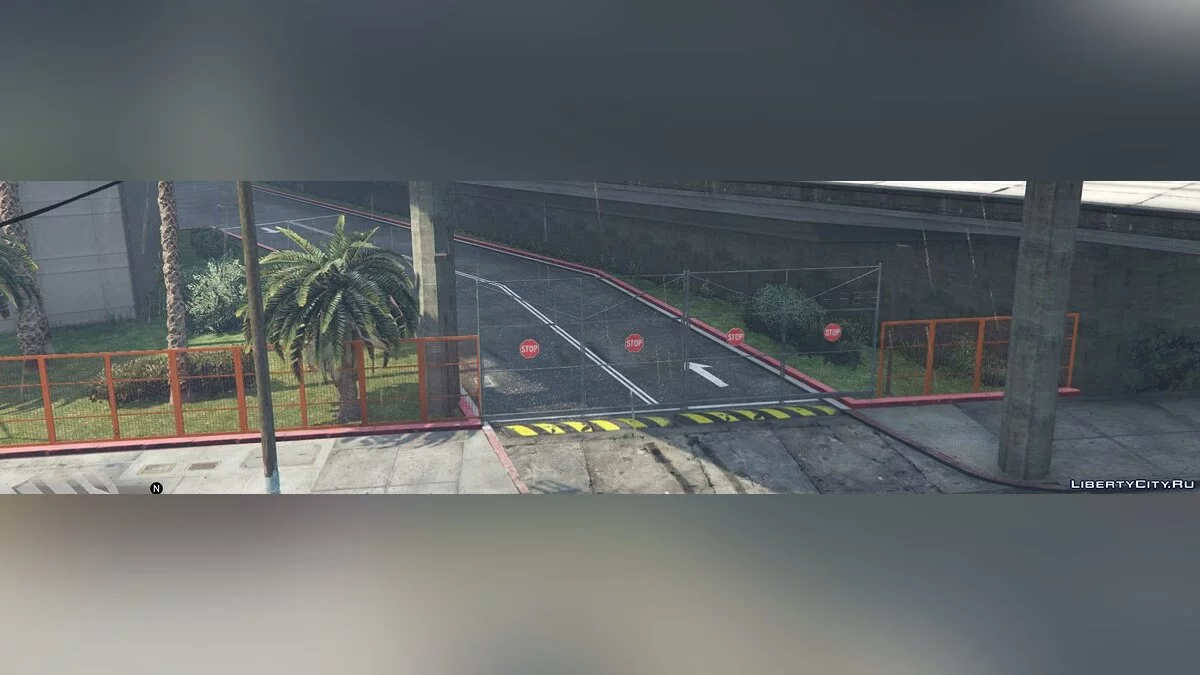 Objects Near Pillbox Hill Hospital / GTA 5