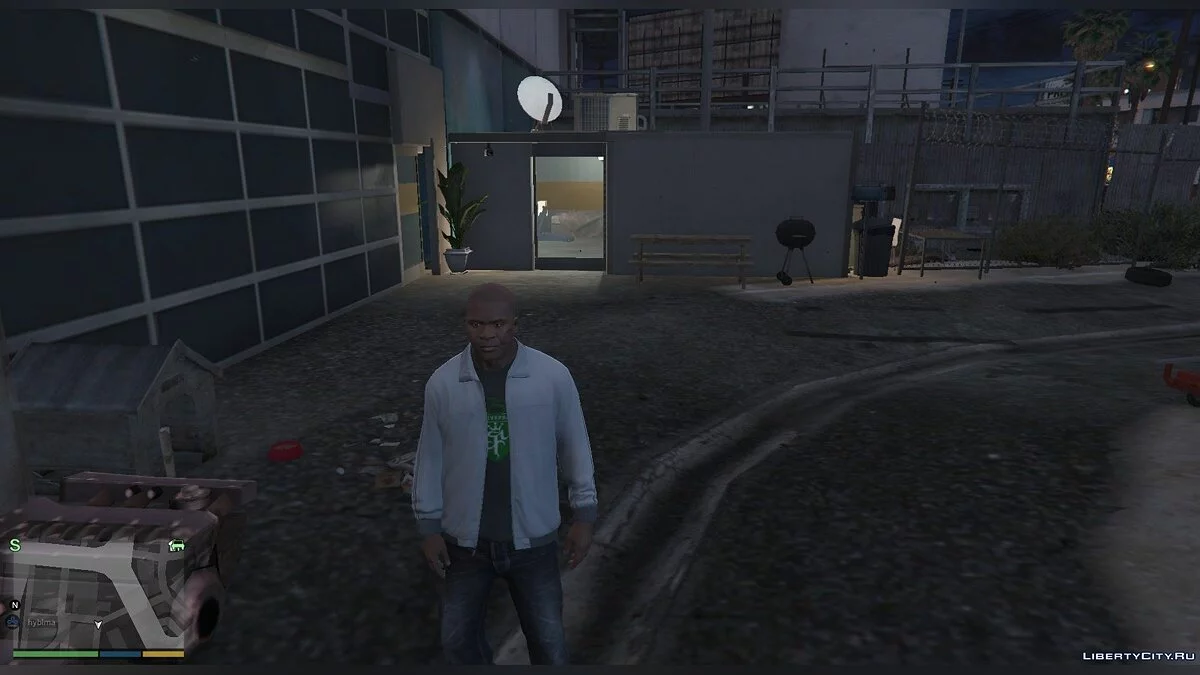 Amélioration extérieure du garage de Benny / GTA 5