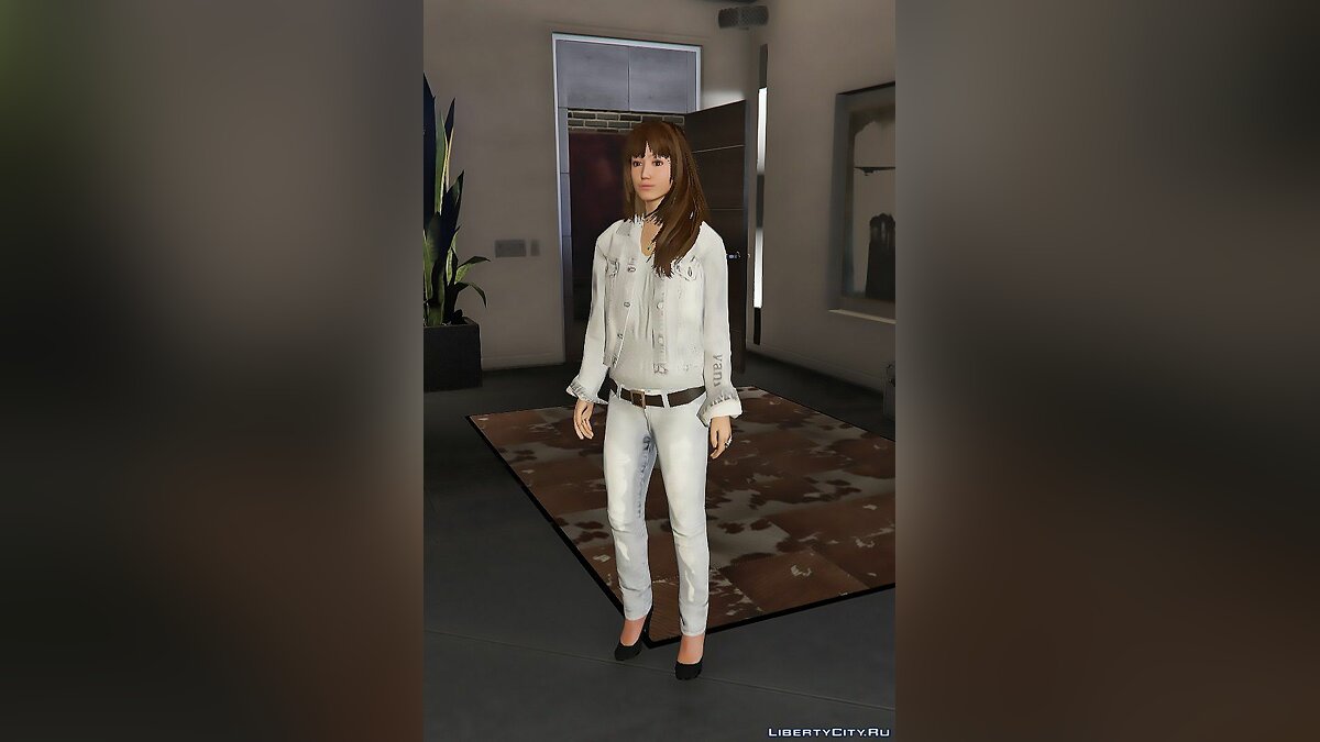 Download Beverly Hills Girl for GTA 5