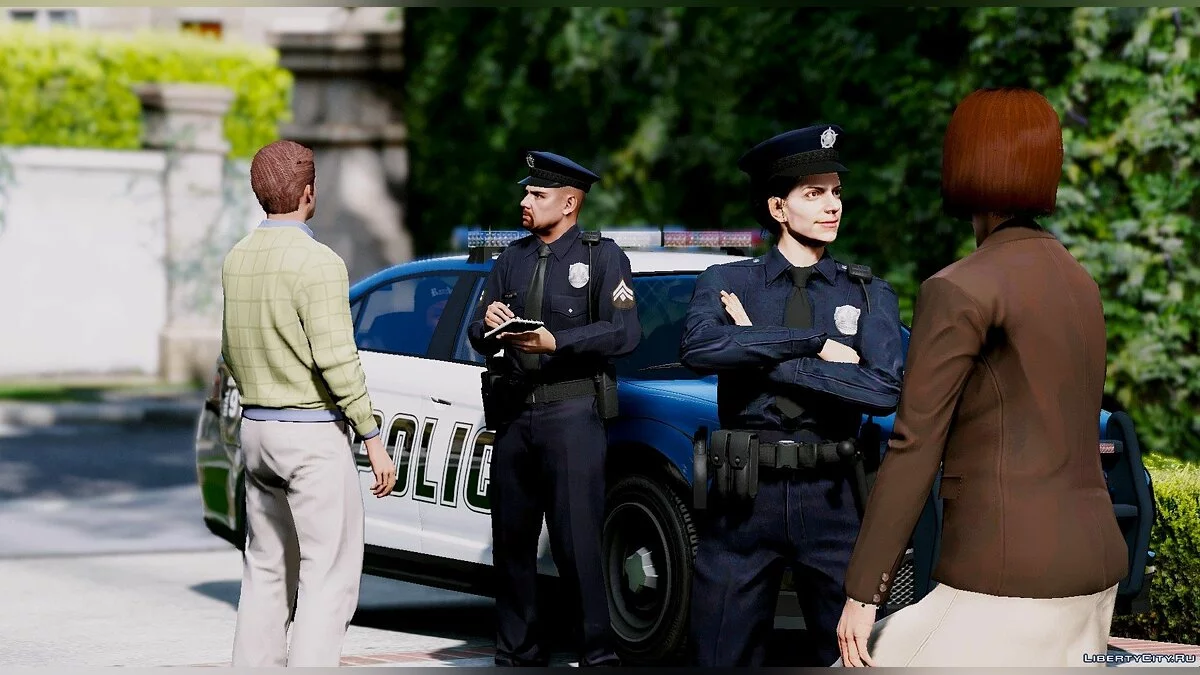Справжні ванільні жінки-поліцейські LSPD 1.0 / GTA 5