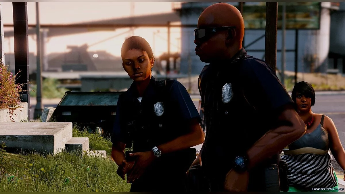 Справжні ванільні жінки-поліцейські LSPD 1.0 / GTA 5