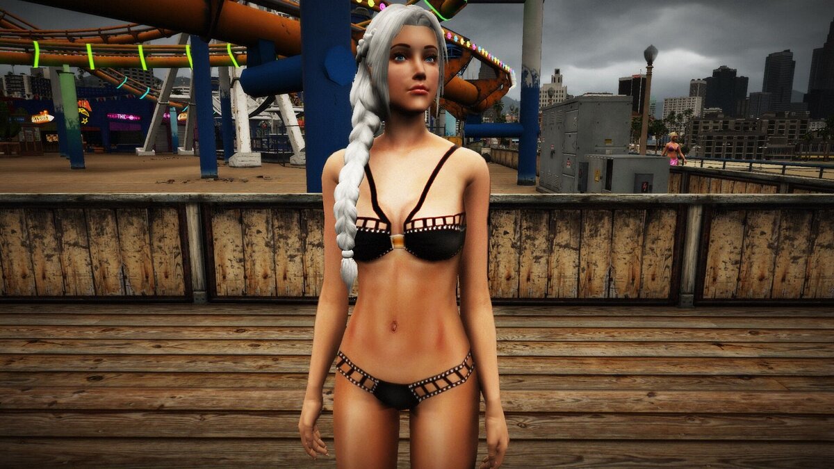 Download Samantha (nudist, topless, bikini) + new hair for GTA 5