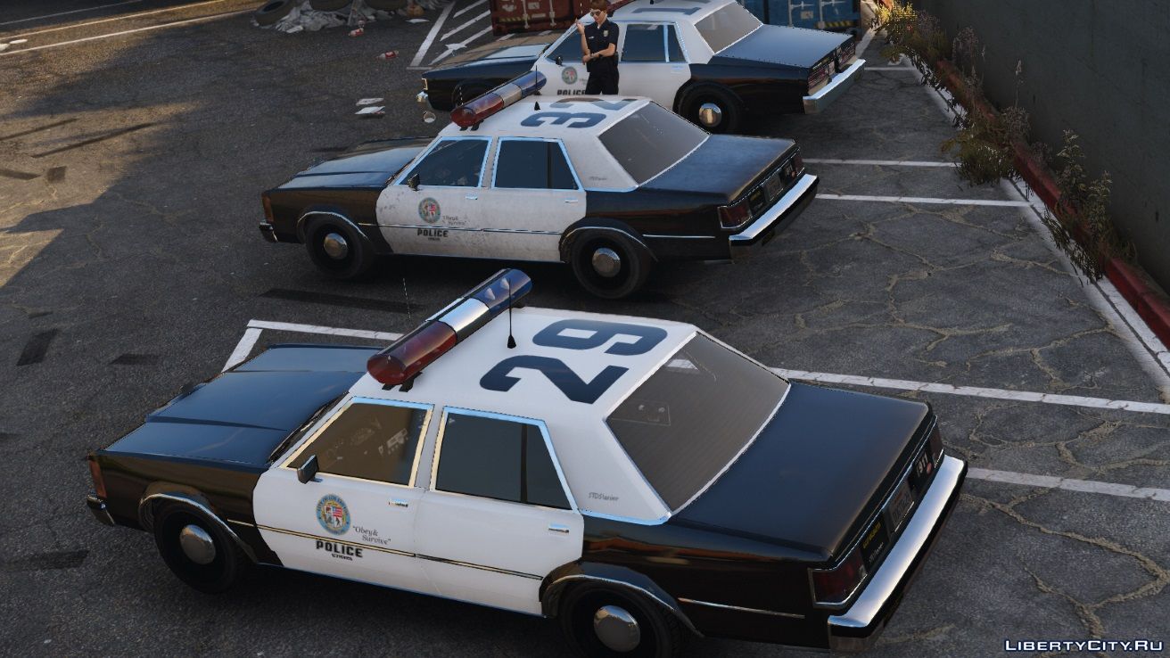 Как получить полицейскую машину. ГТА 5 полицейские машины. Полиция ГТА 5 машины. Полицейский GTA 5. GTA 5 русская полиция.