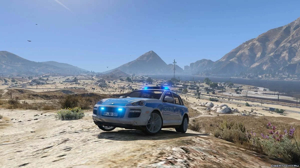 Porsche Cayenne Bundespolizei 1.0 / GTA 5