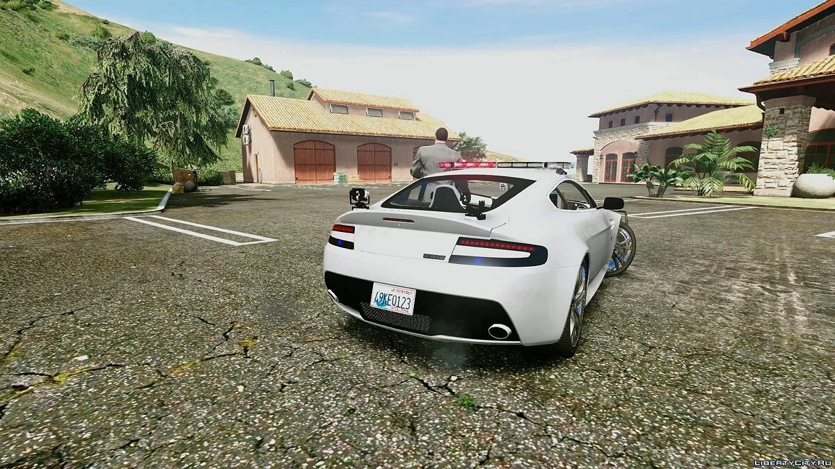 Aston Martin Vantage Police FBI 1.0 / GTA 5