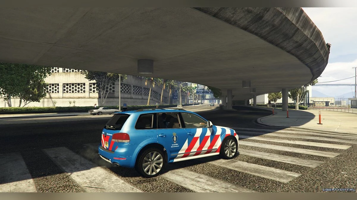 Volkswagen Touareg R50 (Голландська поліція та KMAR) 0.1 / GTA 5