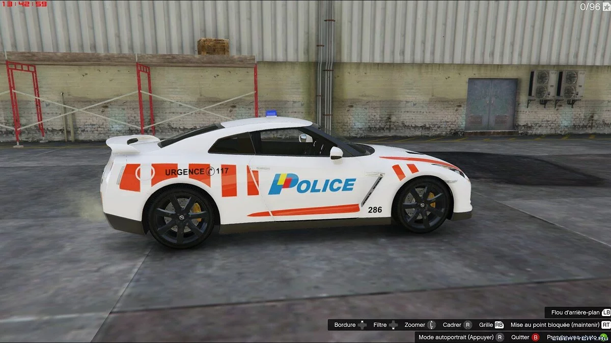 Nissan GTR Schweizer Polizei [ELS] 1.0 / GTA 5