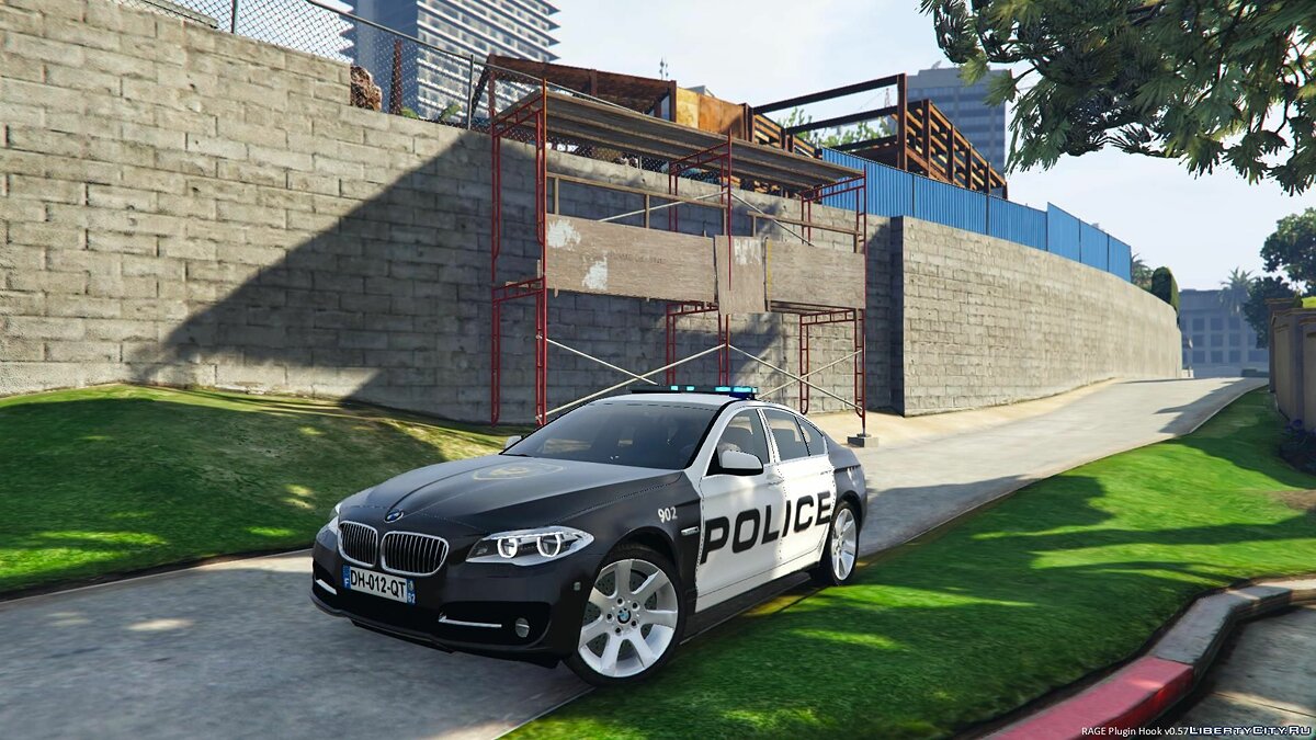 Police bmw для гта 5 фото 9