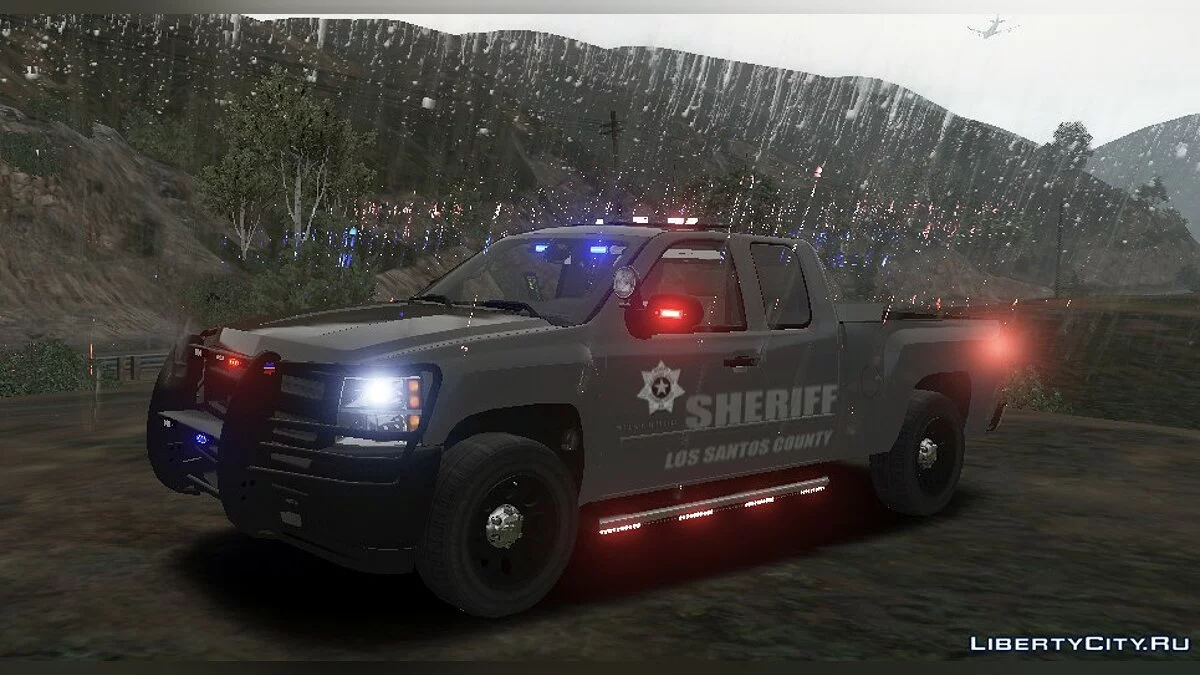 Chevy Silverado LT Ext Cab Police Pickup Xmas Version / GTA 5