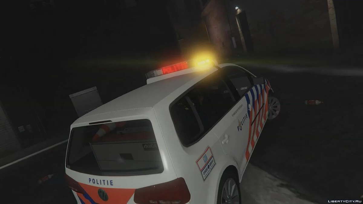 Niederländische Polizei Touran 2011 - Nederlandse Politie Touran 2011 1.0 / GTA 5