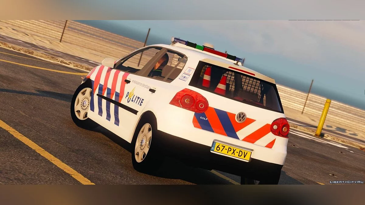 Volkswagen Golf V Polizei / GTA 5