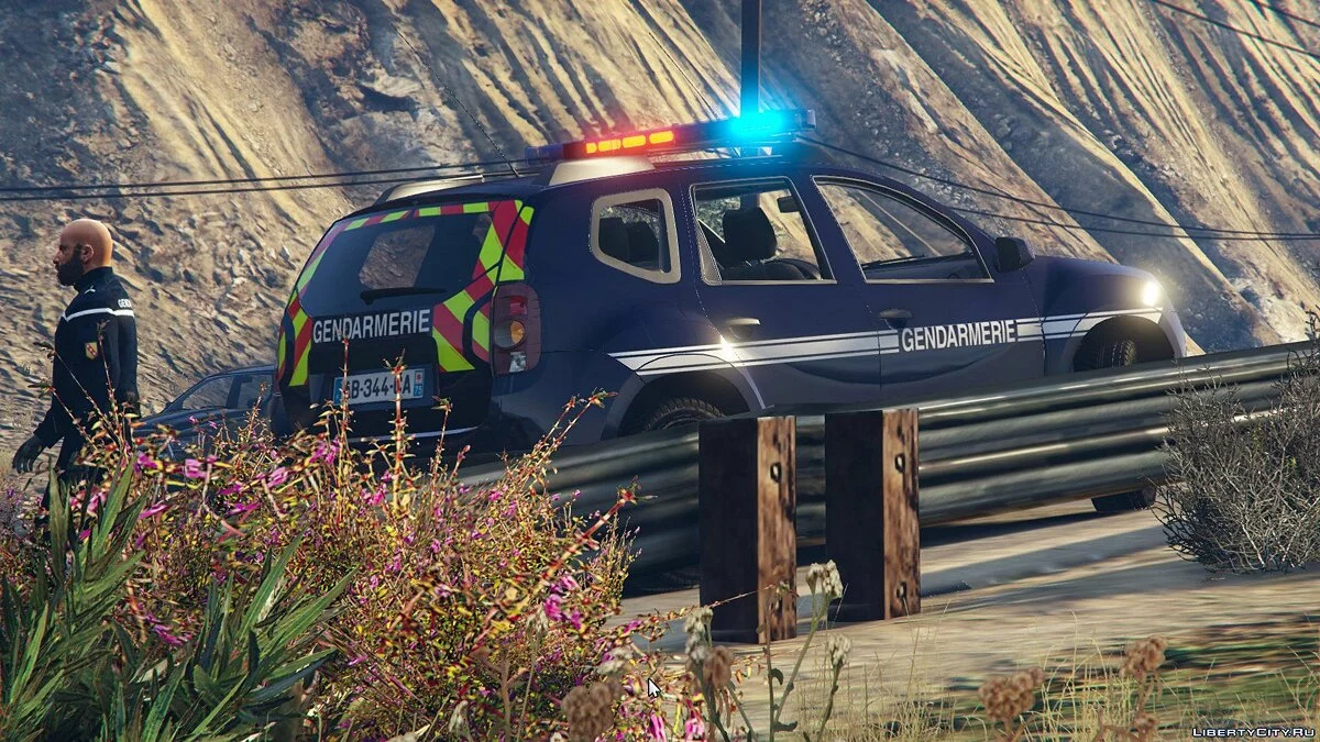 达契亚 Duster 警察 1.0 / GTA 5