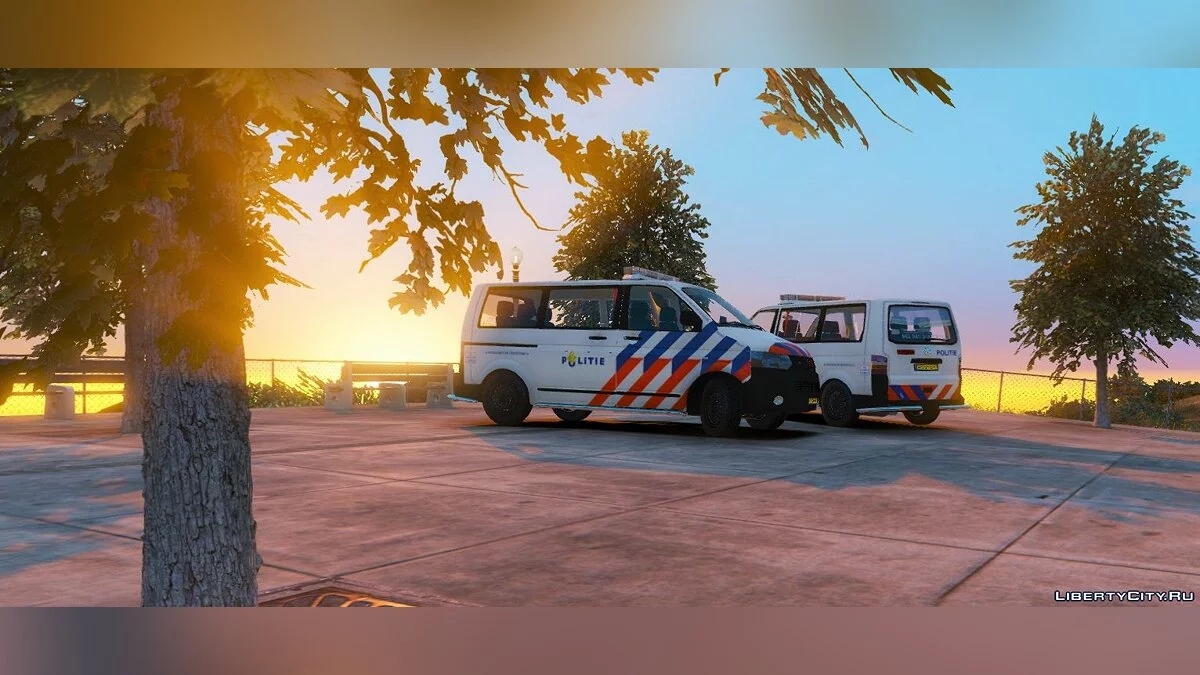 Volkswagen T5 Polícia (Reflexivo) / GTA 5