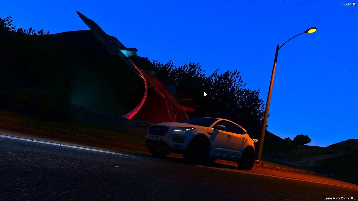 无标记的2018年捷豹E-Pace 1.0 / GTA 5
