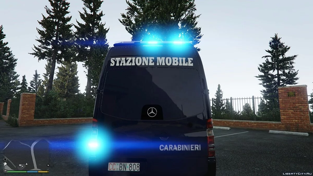 梅赛德斯-奔驰斯宾特 - 移动警察站 1.0 / GTA 5
