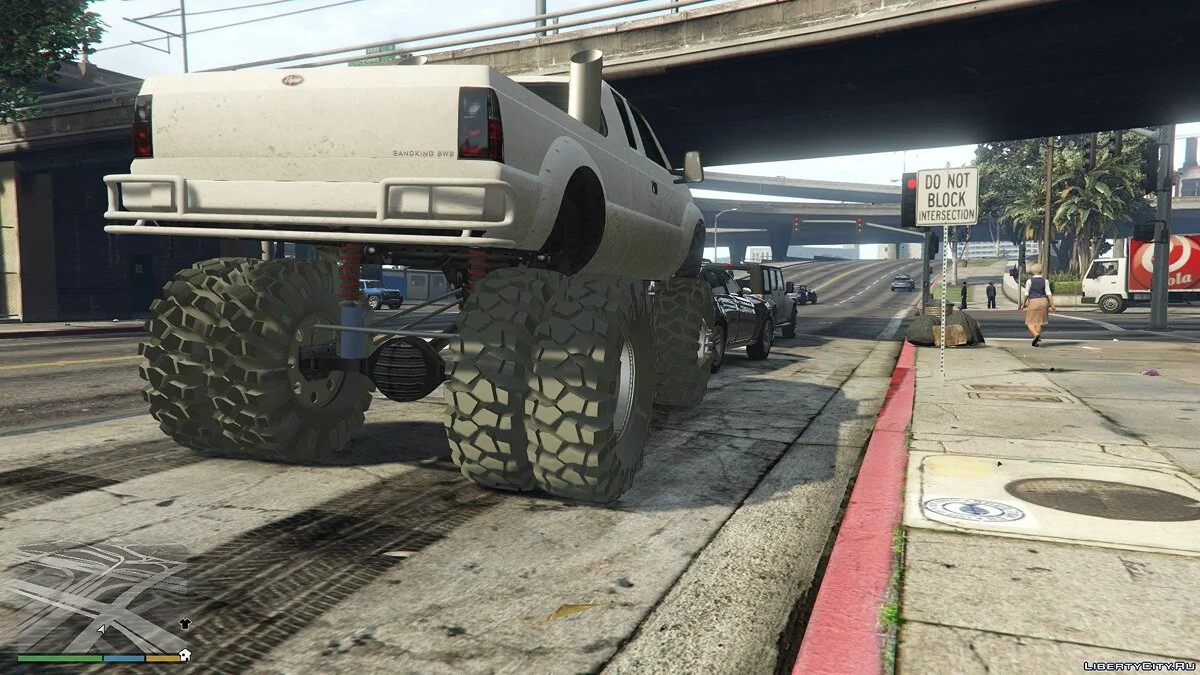 Sandking HD Монстр Дуел 1.1 / GTA 5