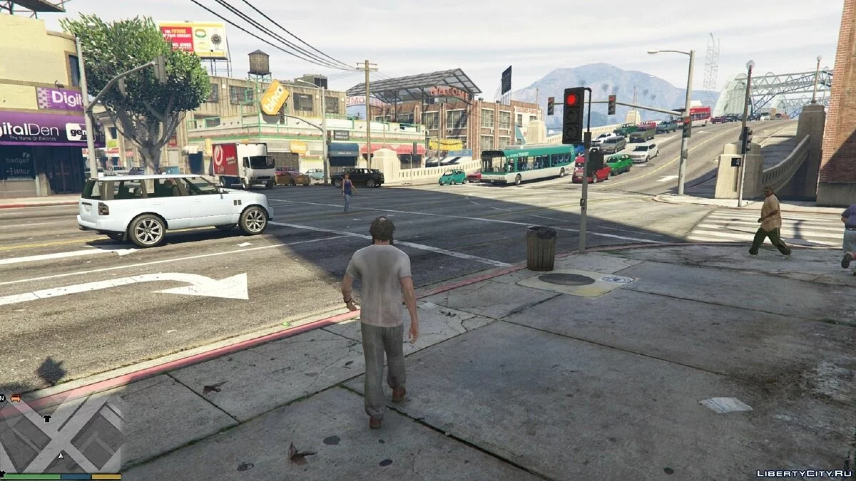 More pedestrians and traffic V5 / GTA 5