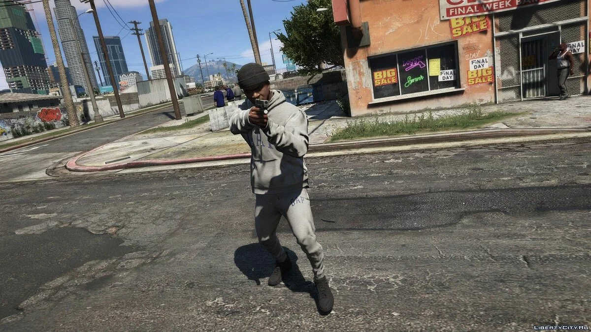 سويت شيرت رمادي من GAP (هودي + بنطلونات جوجر) / جي تي أي 5