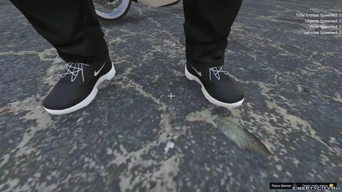 特雷弗的耐克裤子和运动鞋 / GTA 5