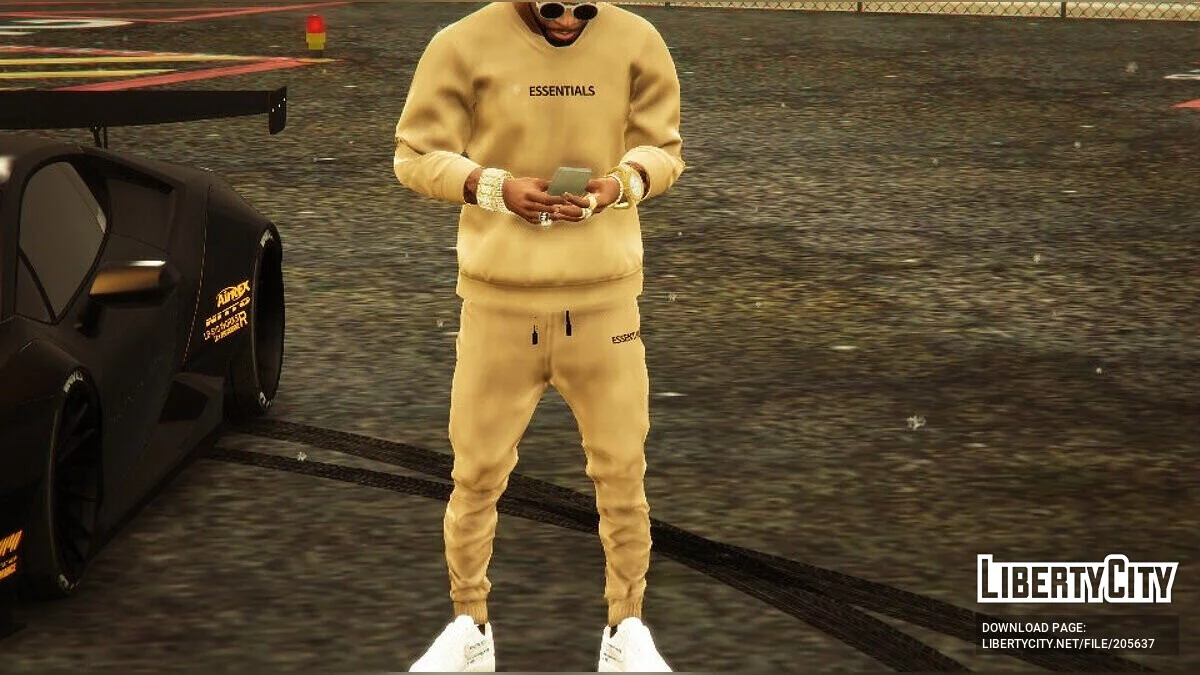ESSENTIALS Outfit / GTA 5