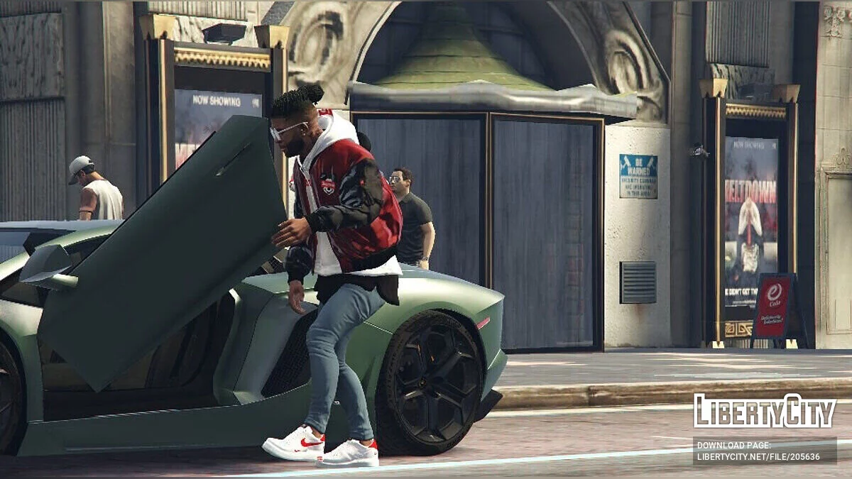 Shoes and Hoodie Mickey Mouse Supreme / GTA 5