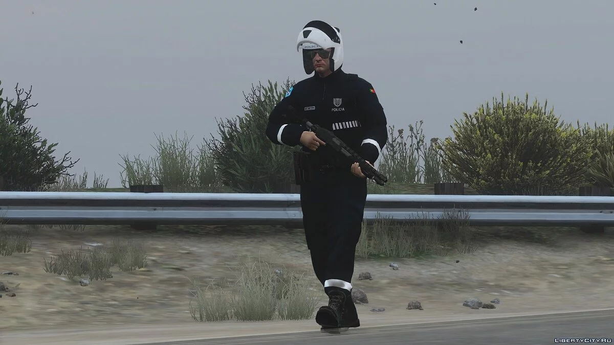 Nueva uniforme para policías / GTA 5