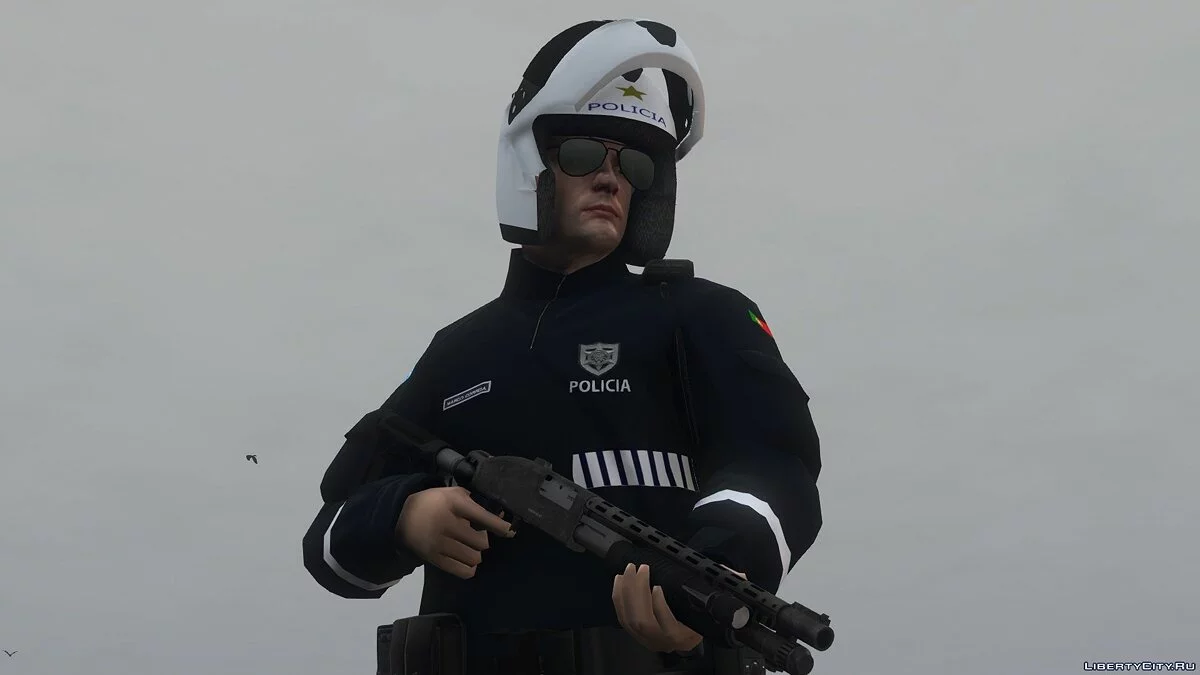 Nueva uniforme para policías / GTA 5